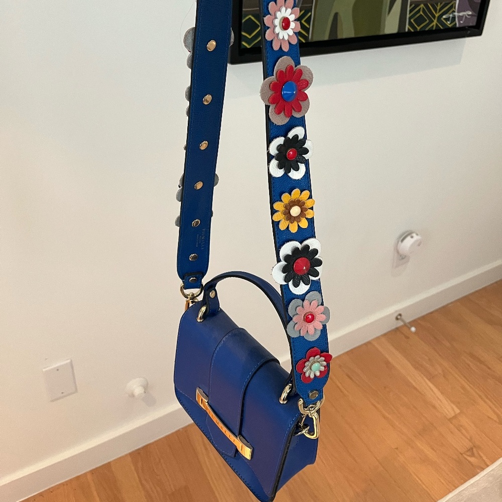 Piumelli Milano Flower Strap Purse – Blue